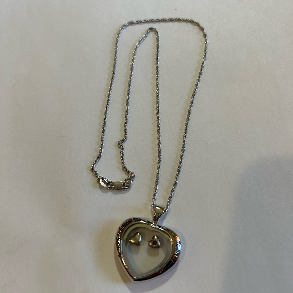 BGE 925 Heart shaped locket /necklace